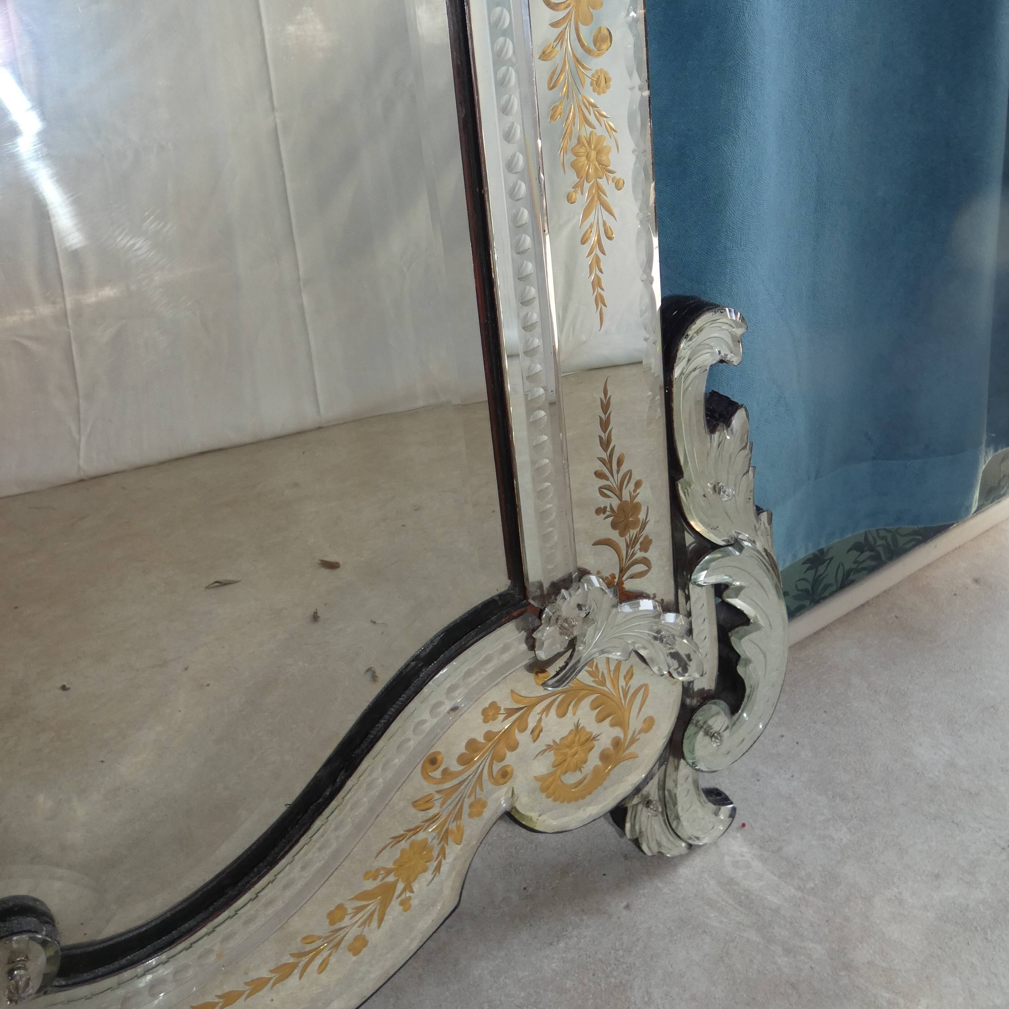 Baroque mirror murano eglomized height 166 x 110 early twentieth