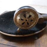 Gramophone with flag "his master's voice"