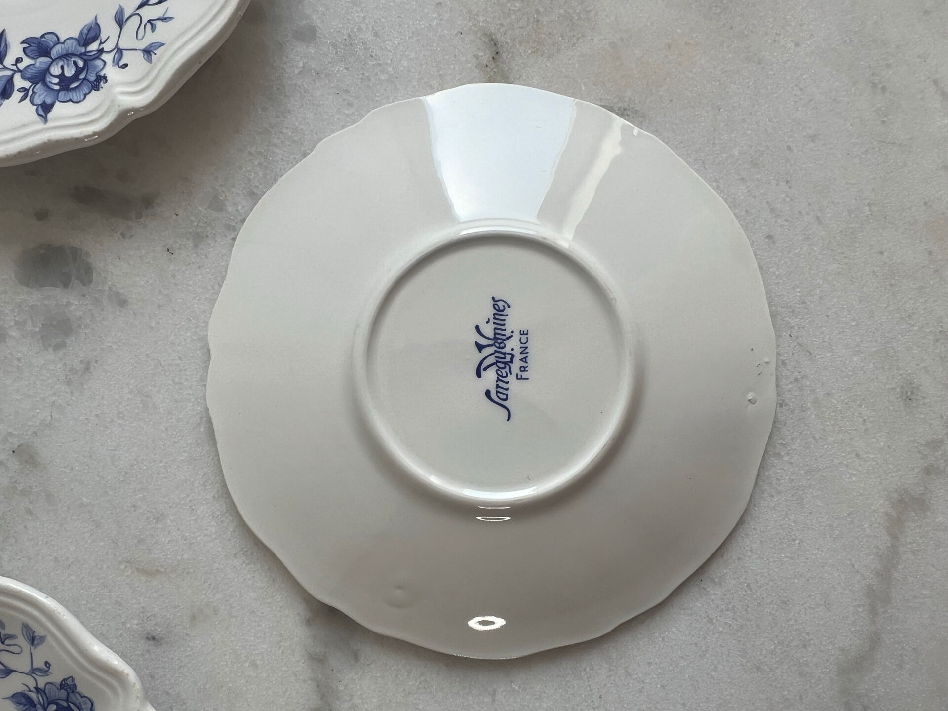 Set of 5 antique Sarreguemines saucers