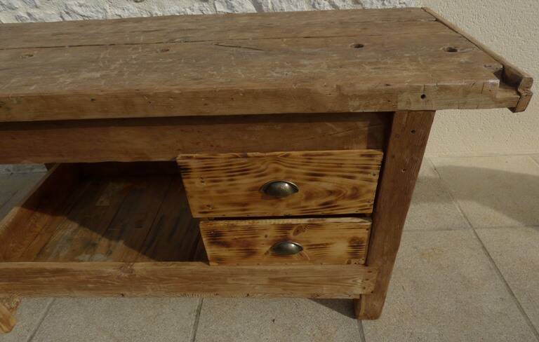 Large workbench with press, 2 drawers and storage tray - Totally sanded and varnished