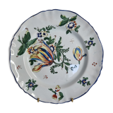 Ancient plate in earthenware of Moustiers 18th, 19th