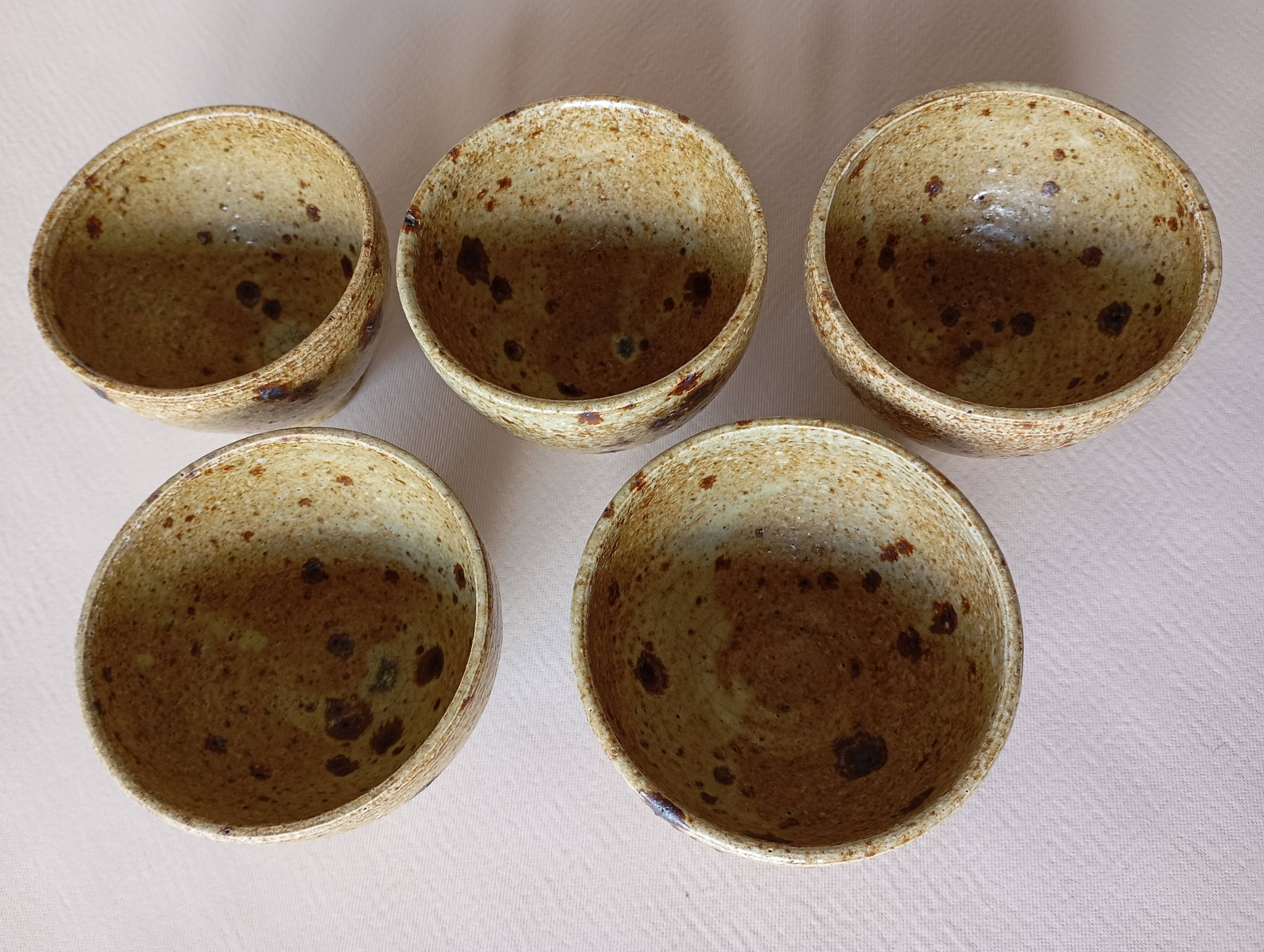 5 stoneware tea bowls