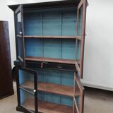 Glass-enclosed croat