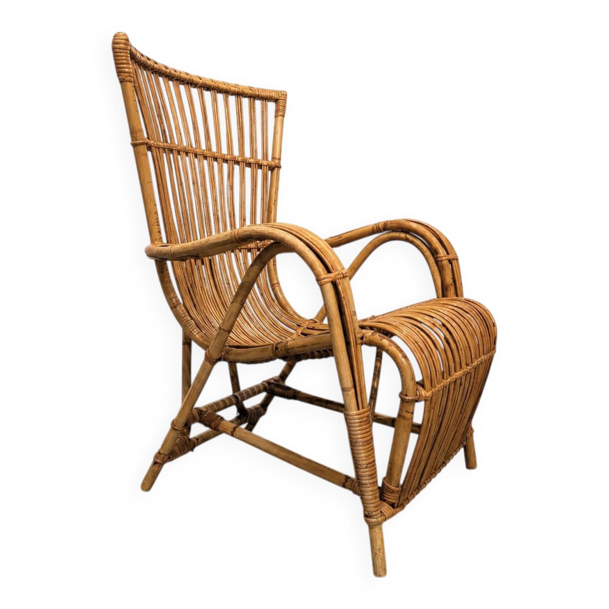 Vintage armchair from the 70s in natural rattan.