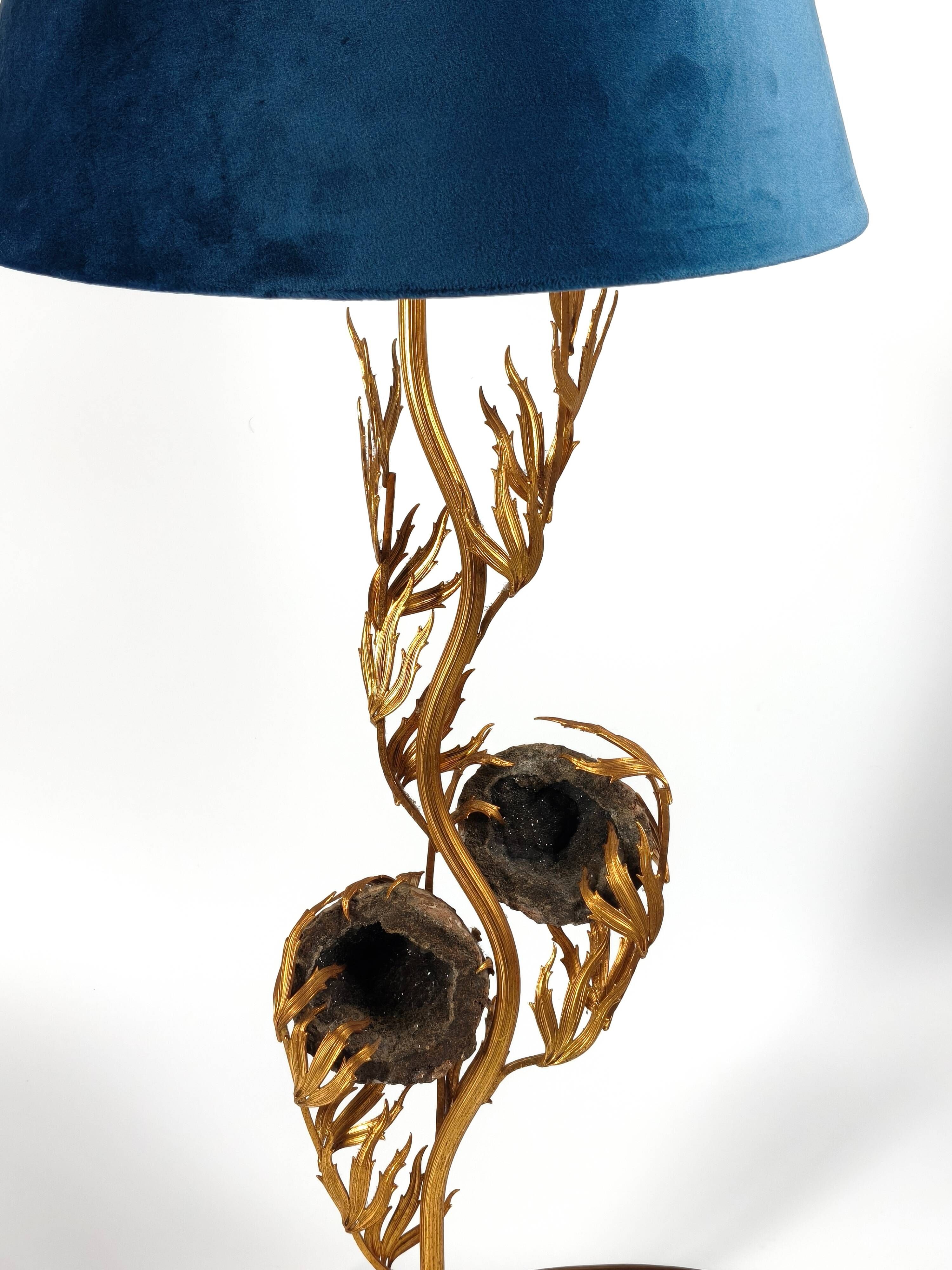 Sculptural lamp in gilded brass and geodes, 1970s