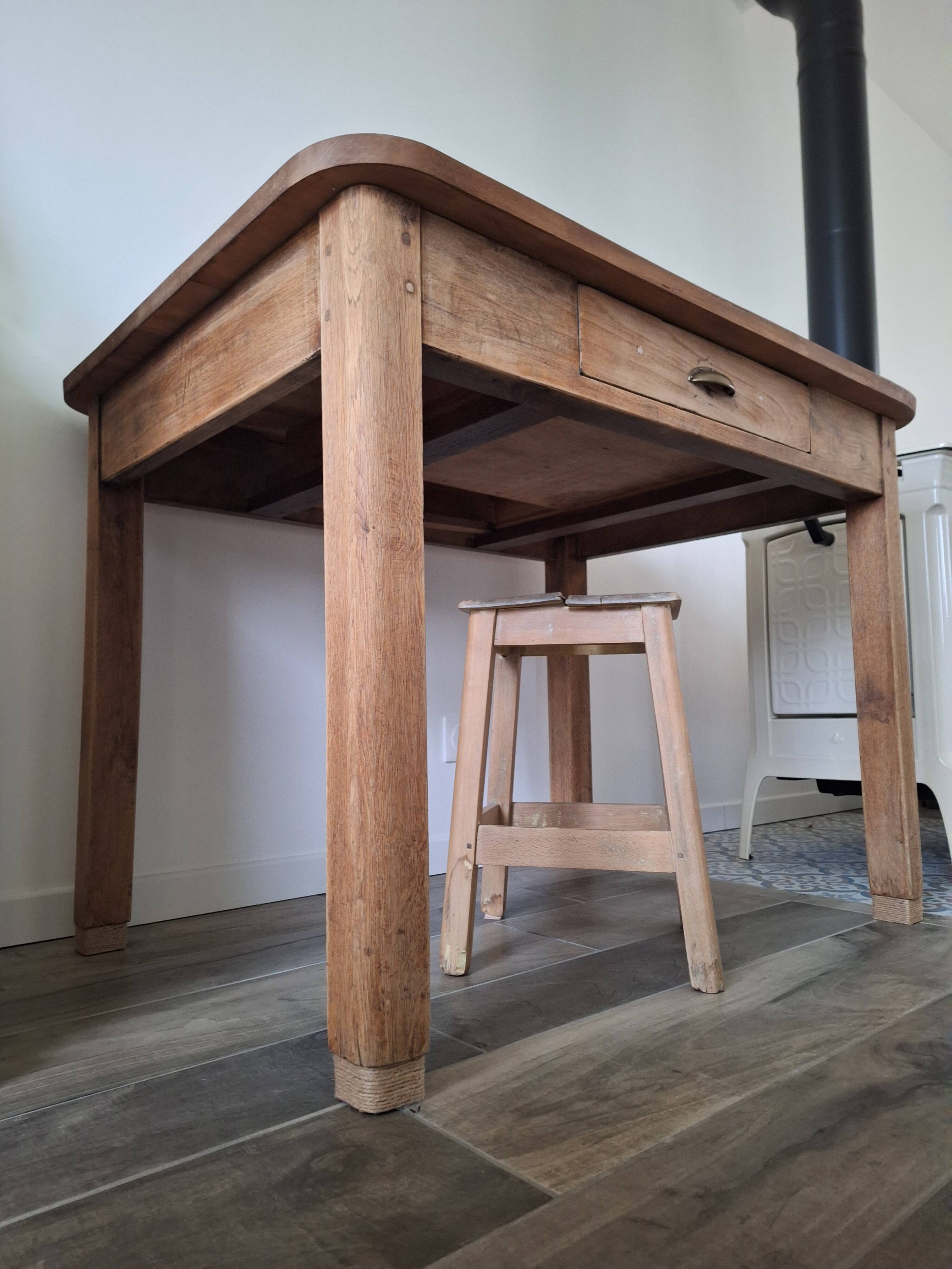 Desk / Antique oak table