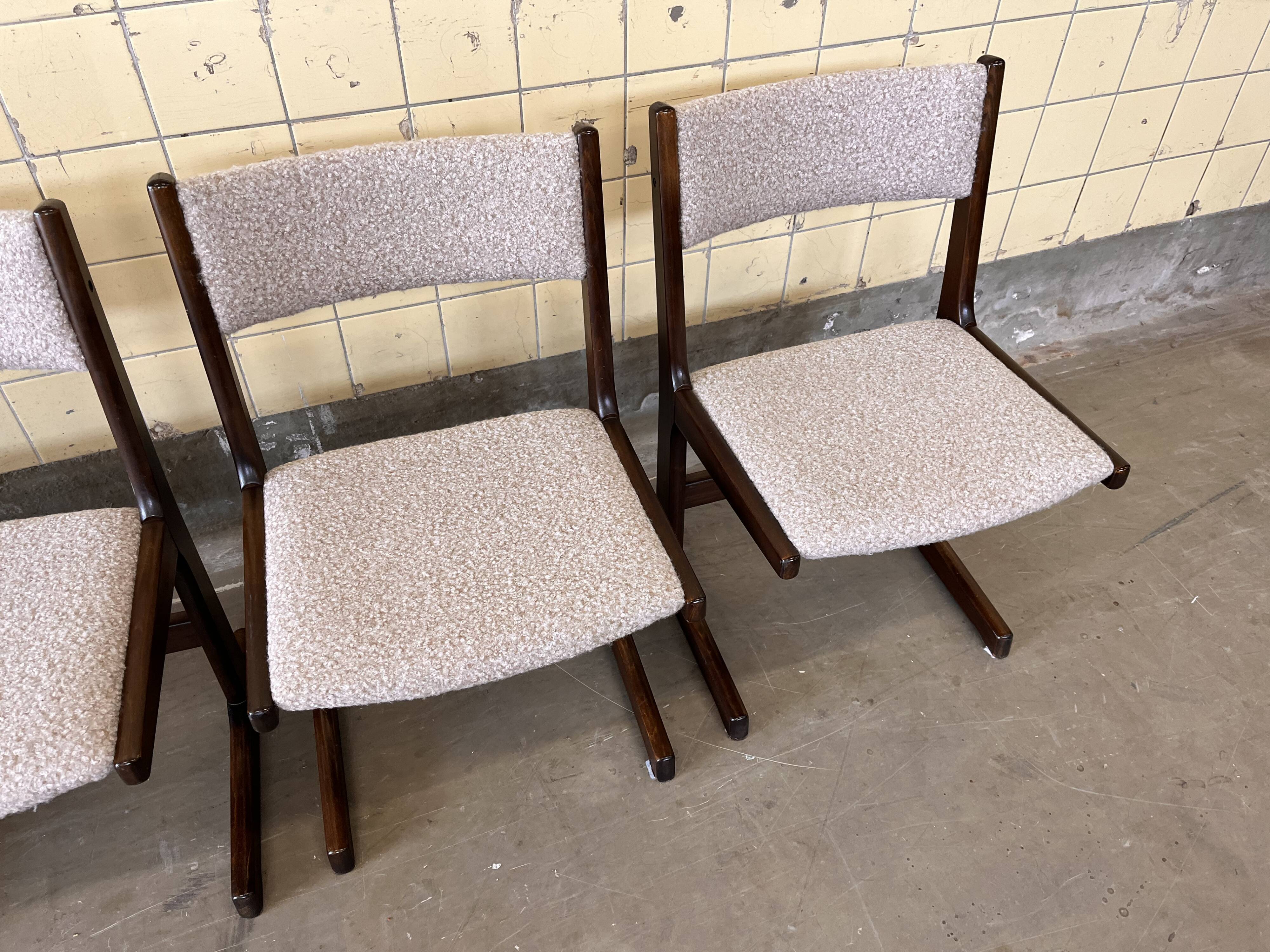 Ensemble de six chaises cantilever par Farstrup