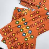 Set of table runners and napkins