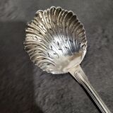 Vintage dusting spoon in excellent condition.
