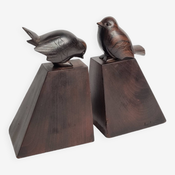 Pair of carved wooden bookends signed Dan Karner, 20th century, 15 cm