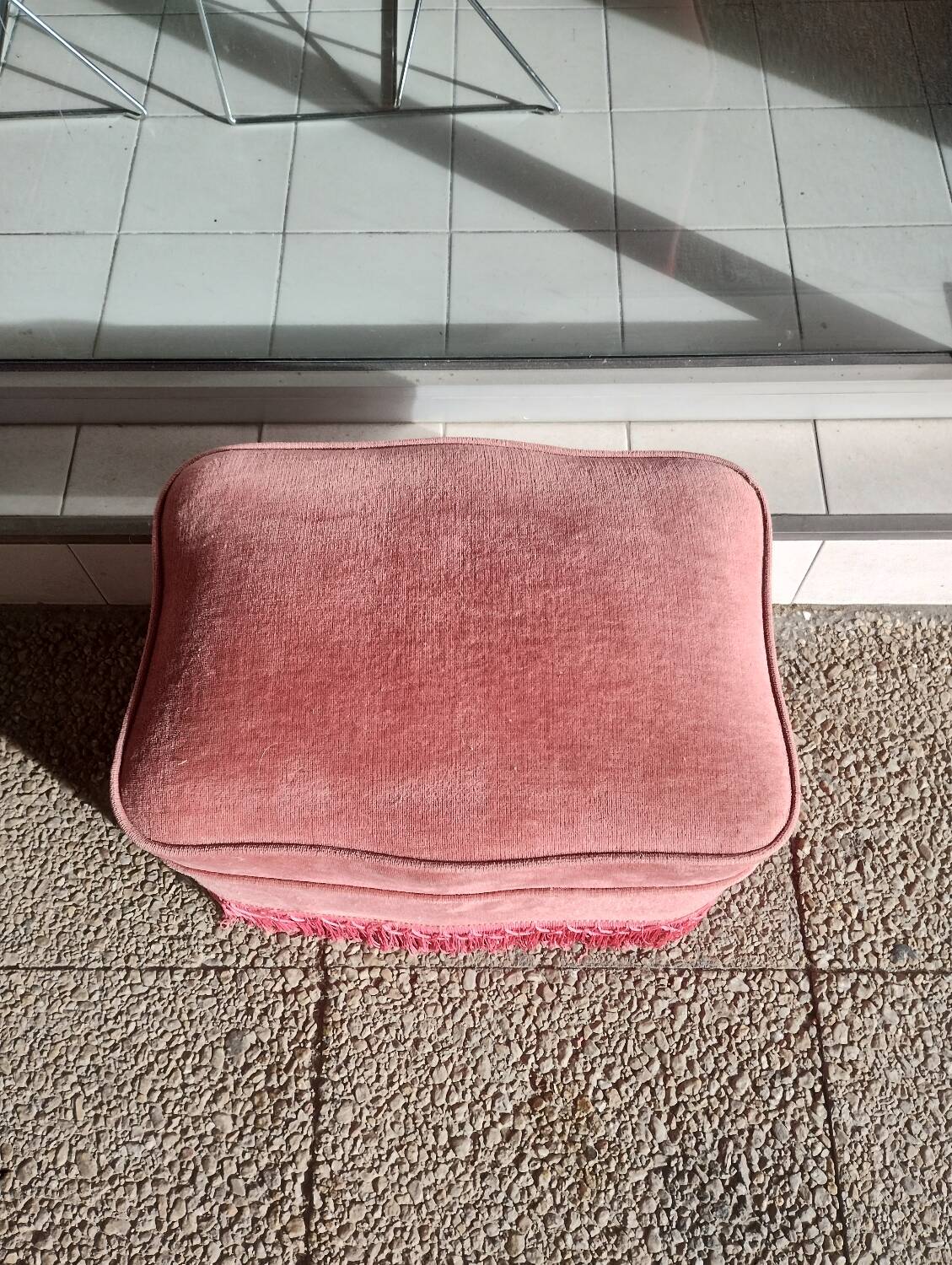 Pink velvet toad pouf