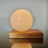 Pair of Scandinavian "nordic" wall lights in pine and opaline, 1980s.