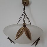 Moulded glass suspension