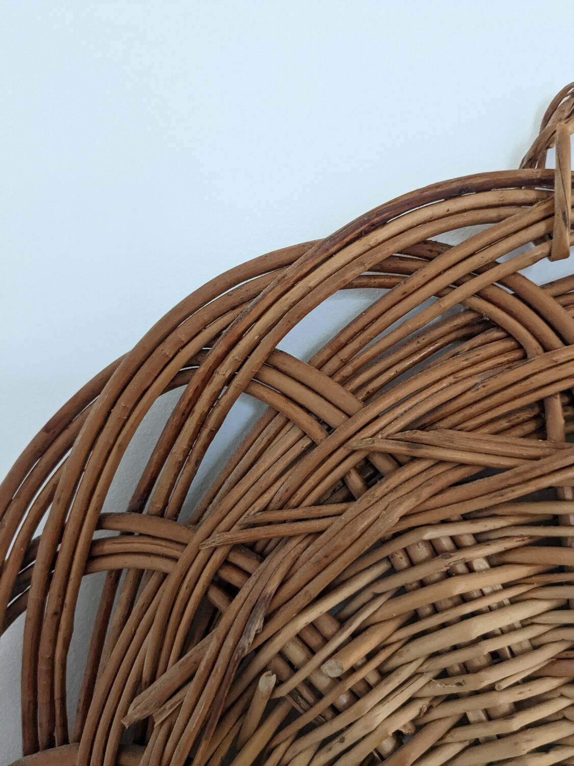 Wicker tray wall decoration