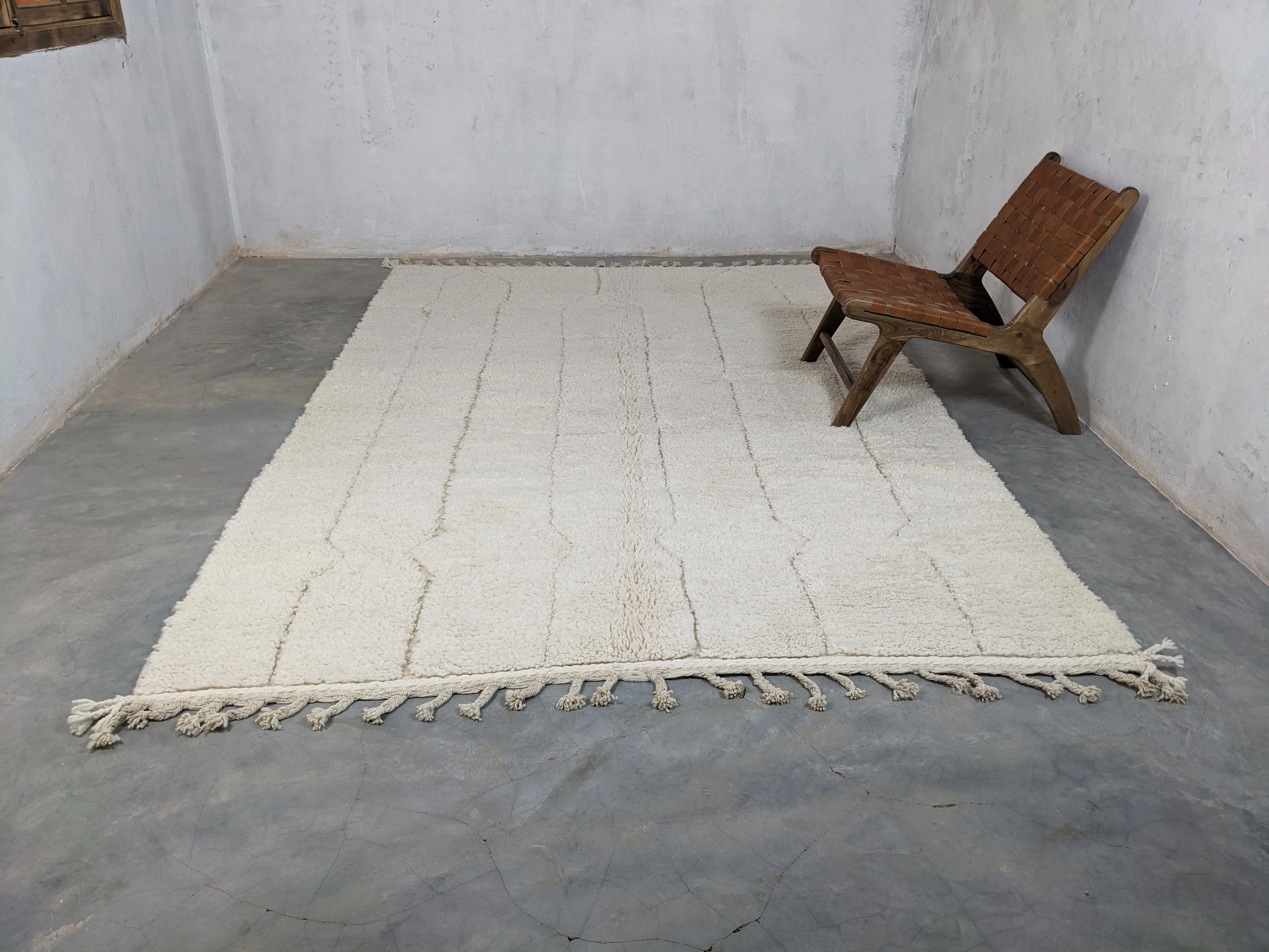 Large Beni Ouarain rug, 300 x 200 cm