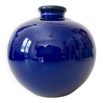 Lamp base