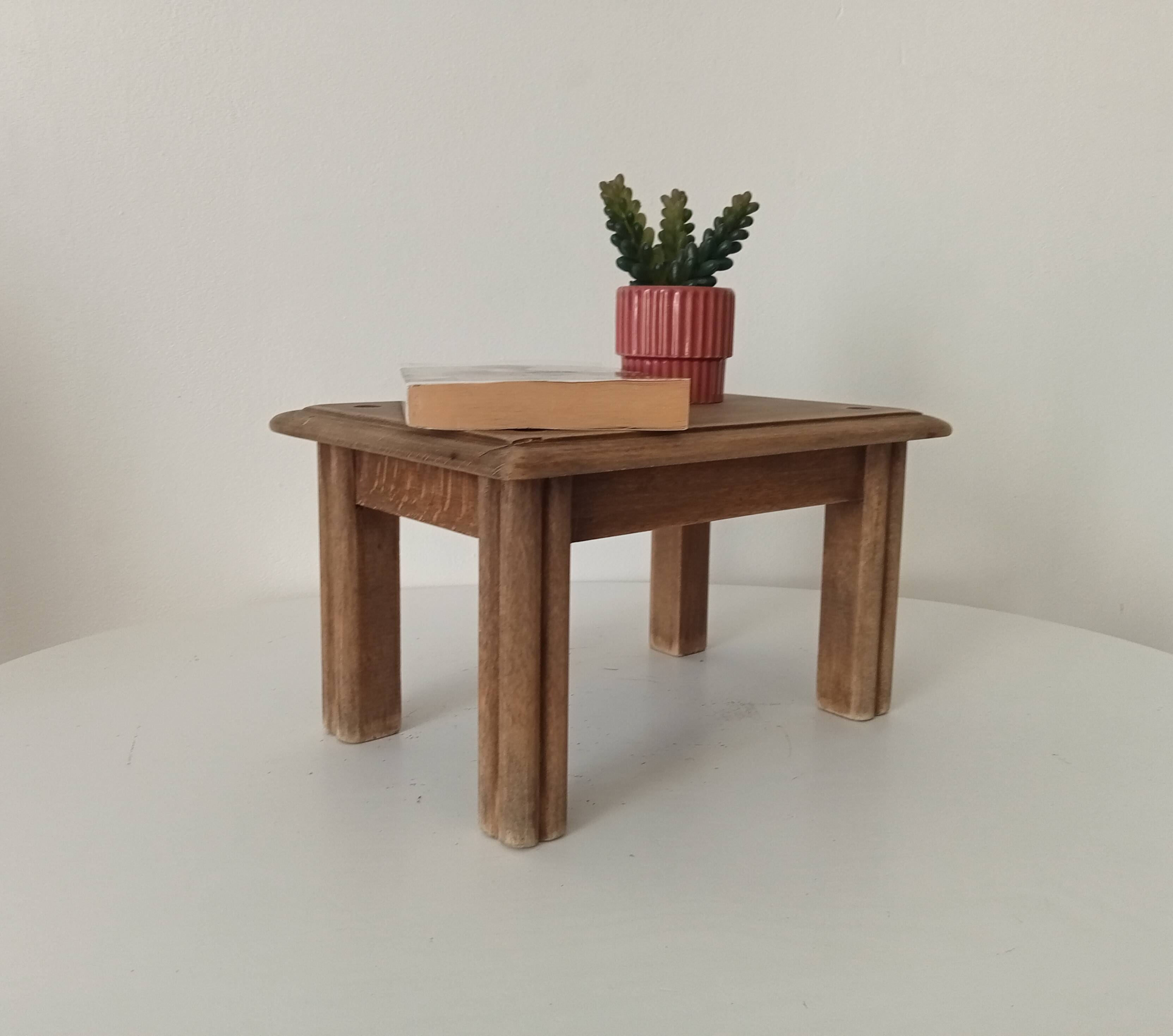 Small vintage oak plant stand stool