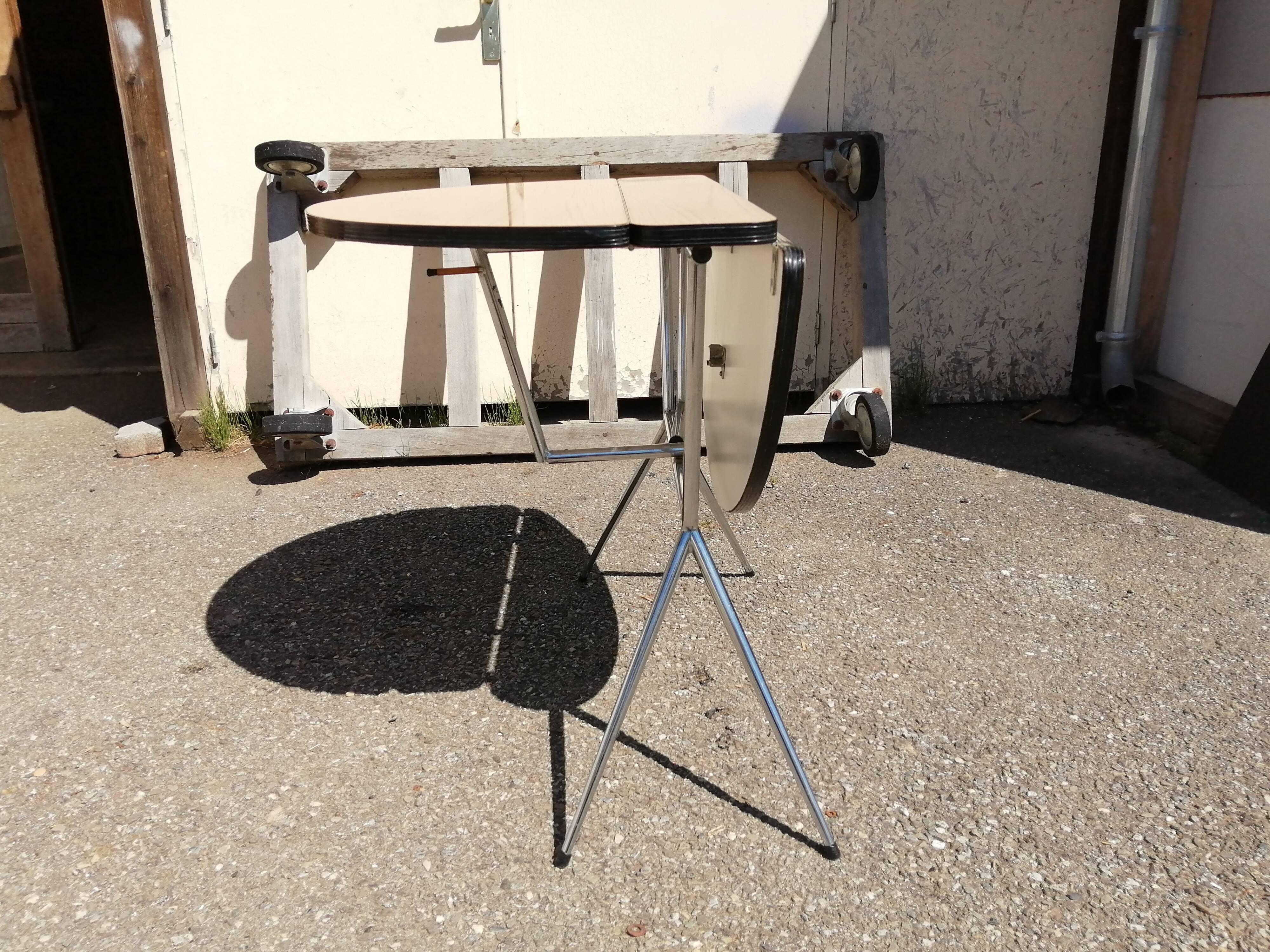 Butterfly table in formica - Vintage