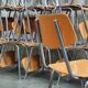 Lot de 22 chaises d'école tchèque " Kovonax" chrome et bois 1950