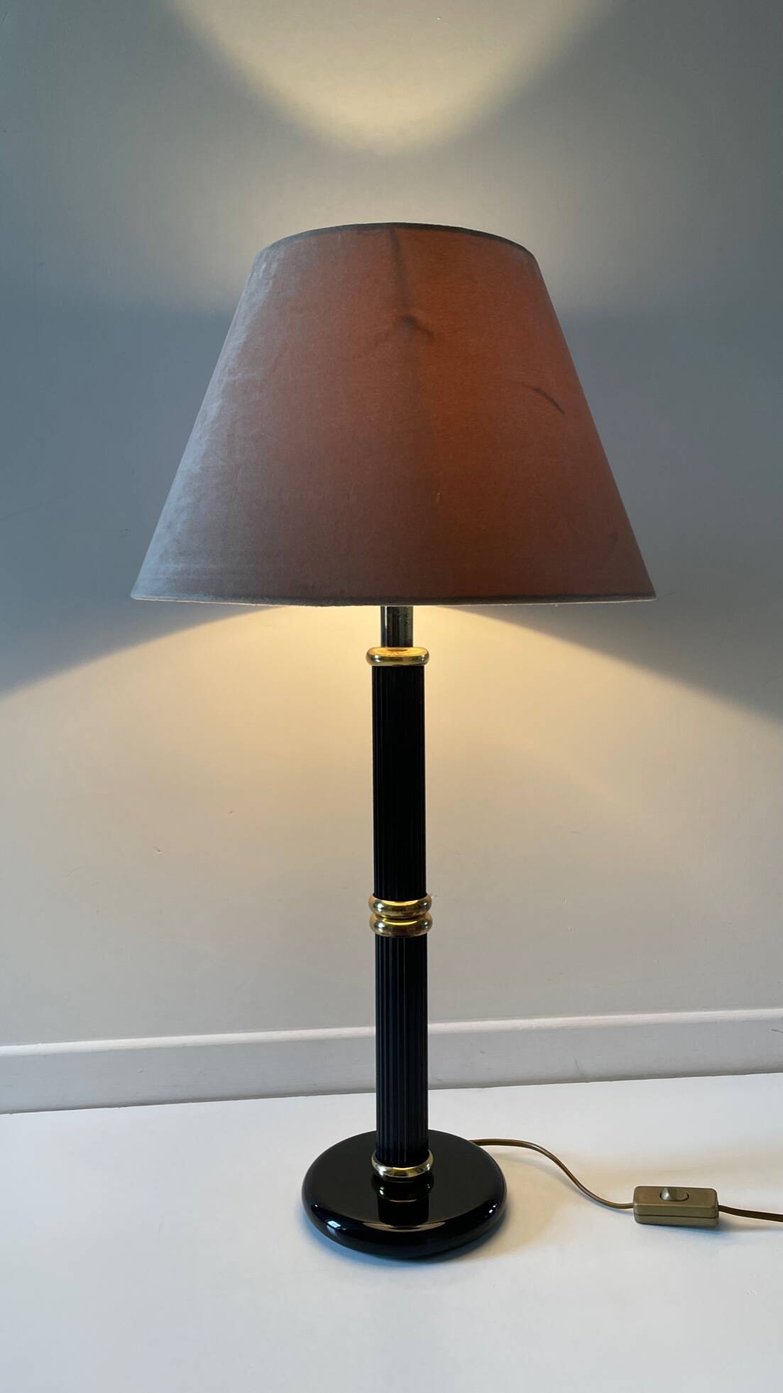 Lampe colonne par le dauphin