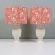 Lot de 2 lampes de chevet en céramique avec abat-jour à motif cachemire.
