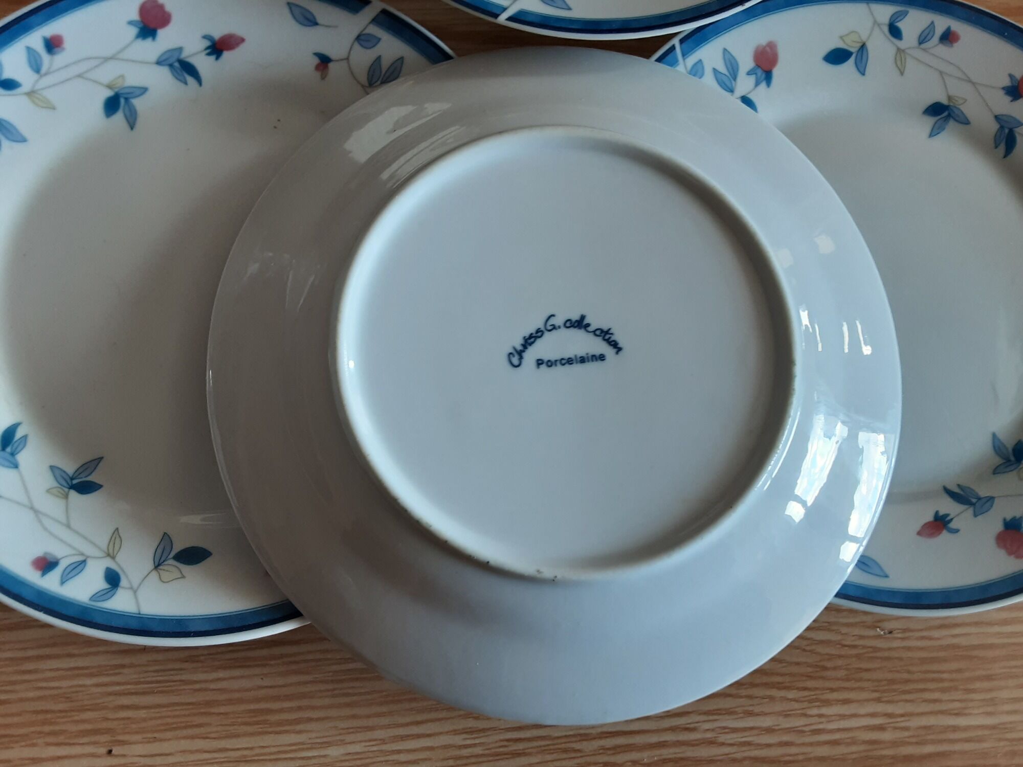 5 Assiettes Creuses En Porcelaine Blanche - Collection Chriss G. - Motif Végétal Floral - 20 Cm