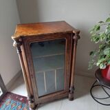 English display cabinet