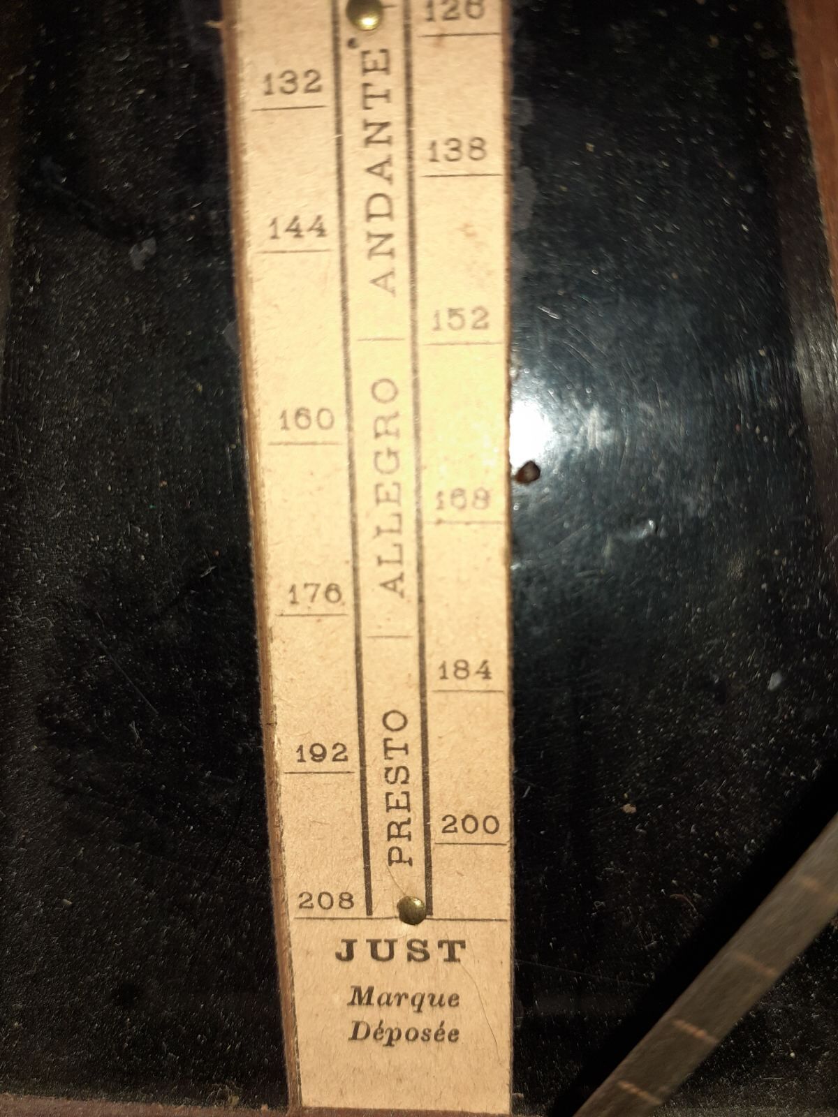 Metronome Maelzel in wood