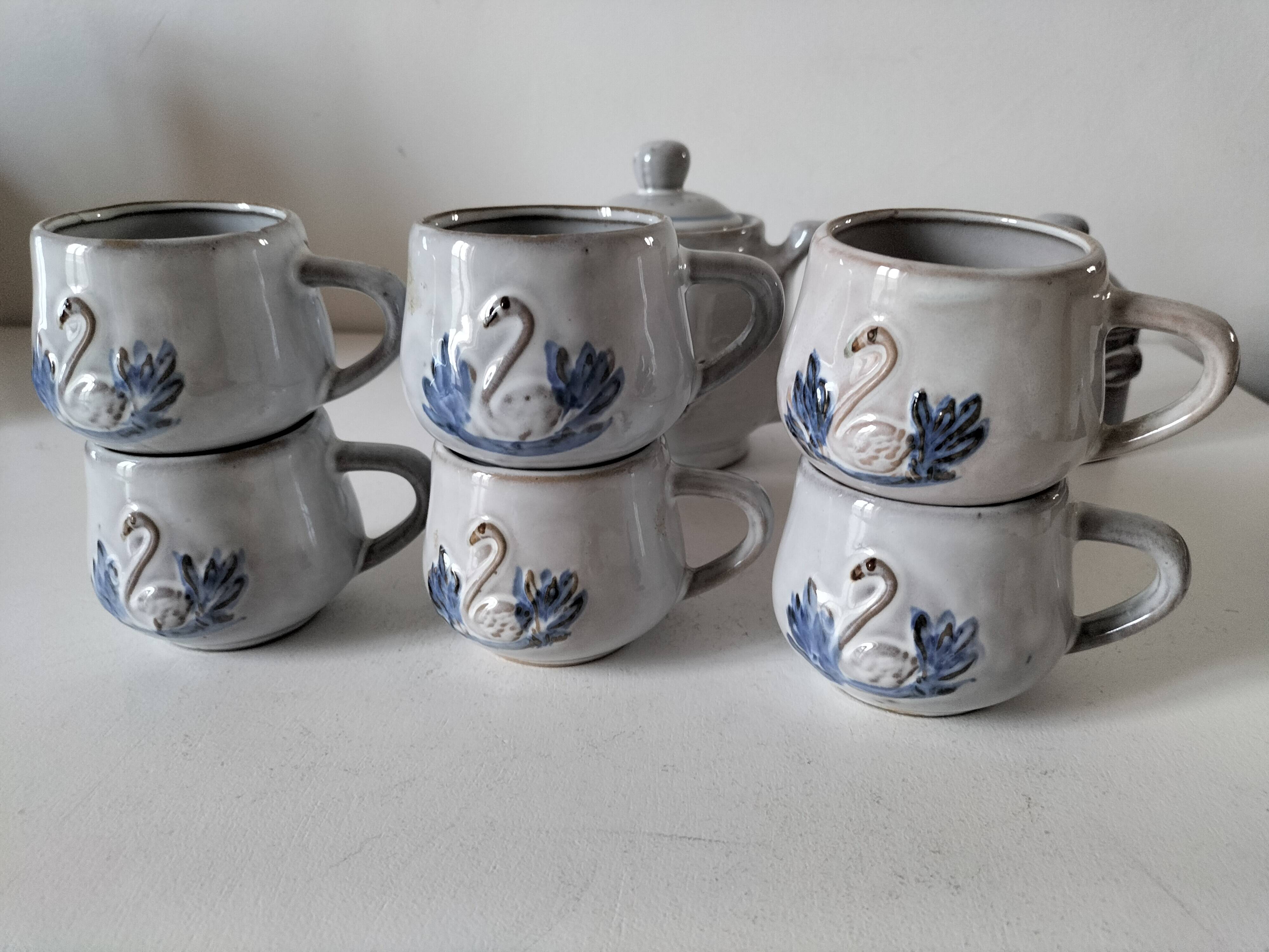 Stoneware tea set with swan decor – Hygge & Lagom spirit
