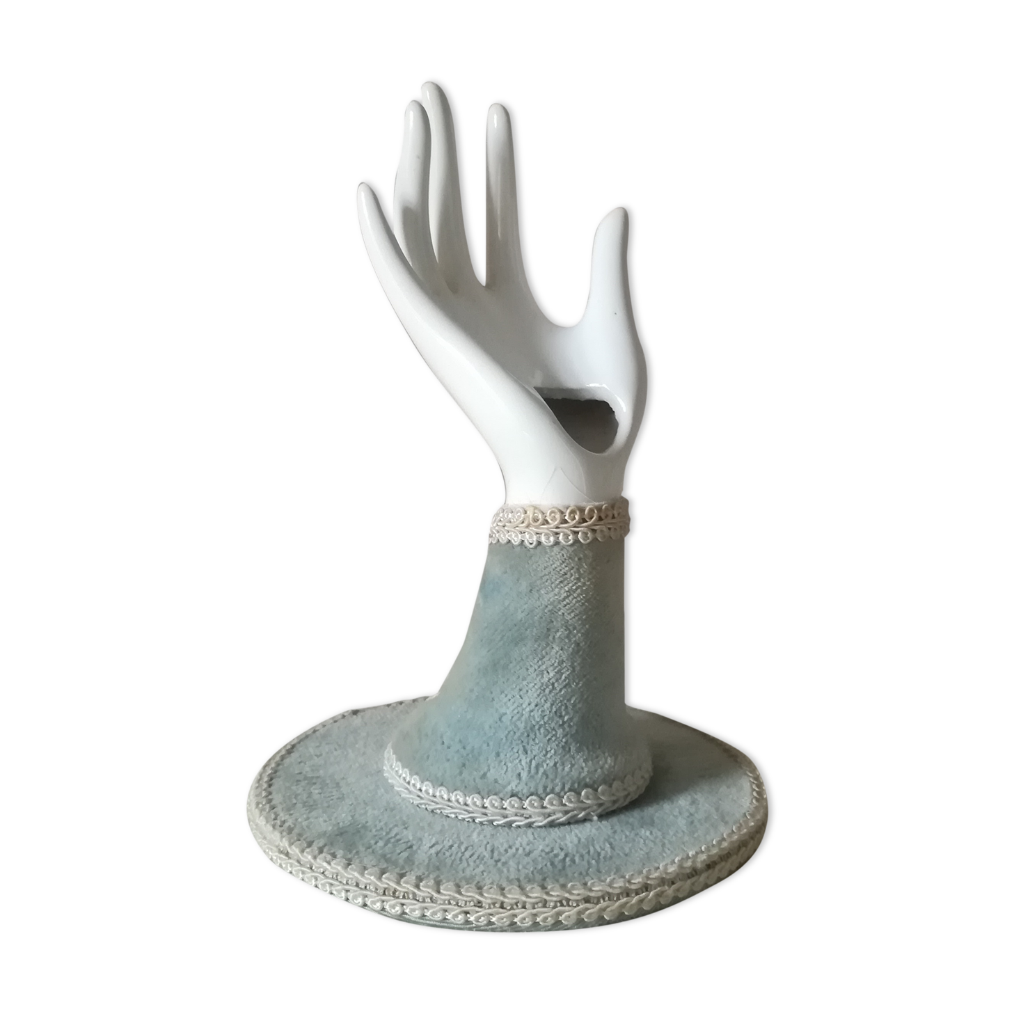 Baguier soliflore hand on pedestal