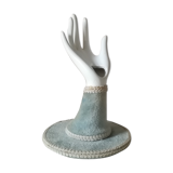 Baguier soliflore hand on pedestal