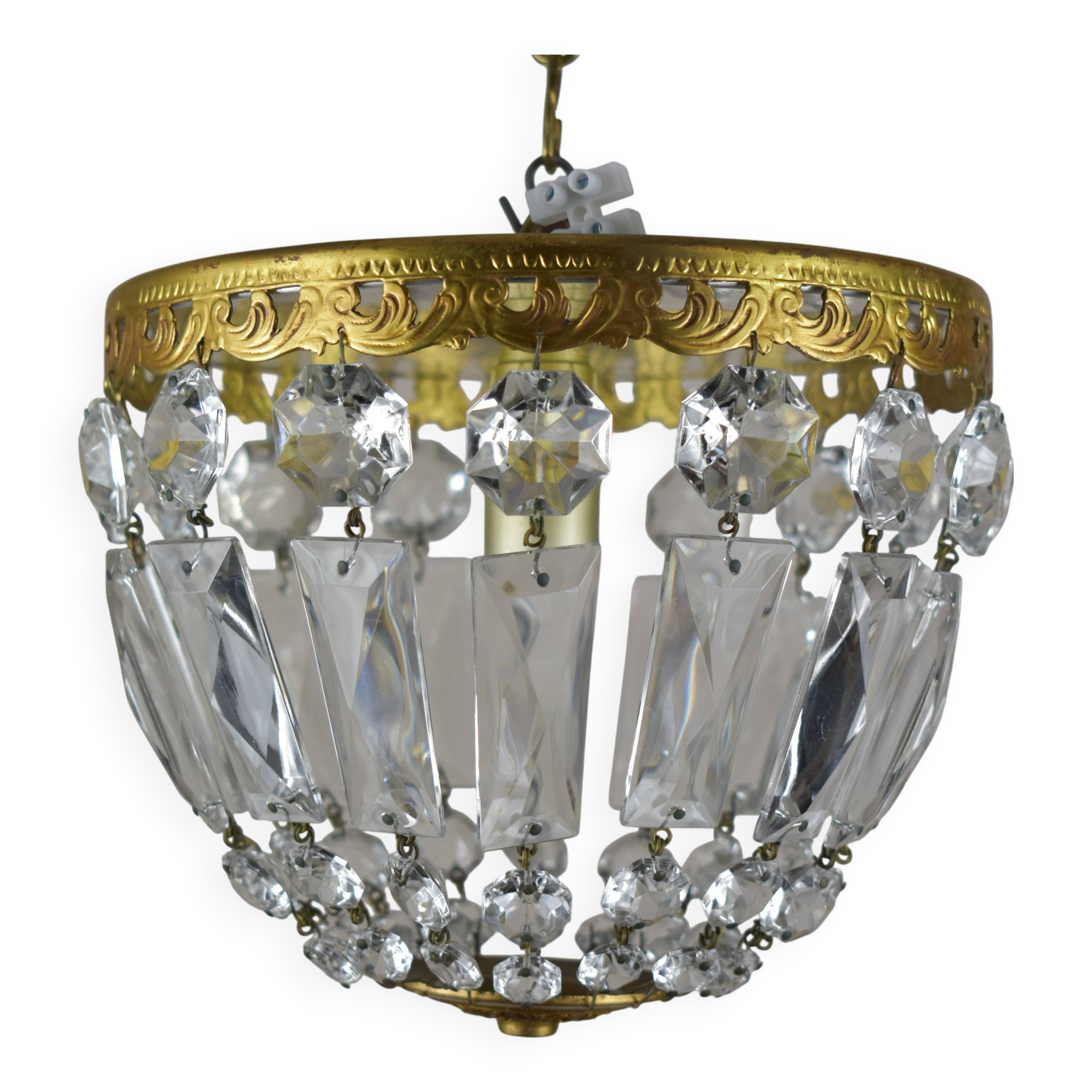 Tassel basket suspension