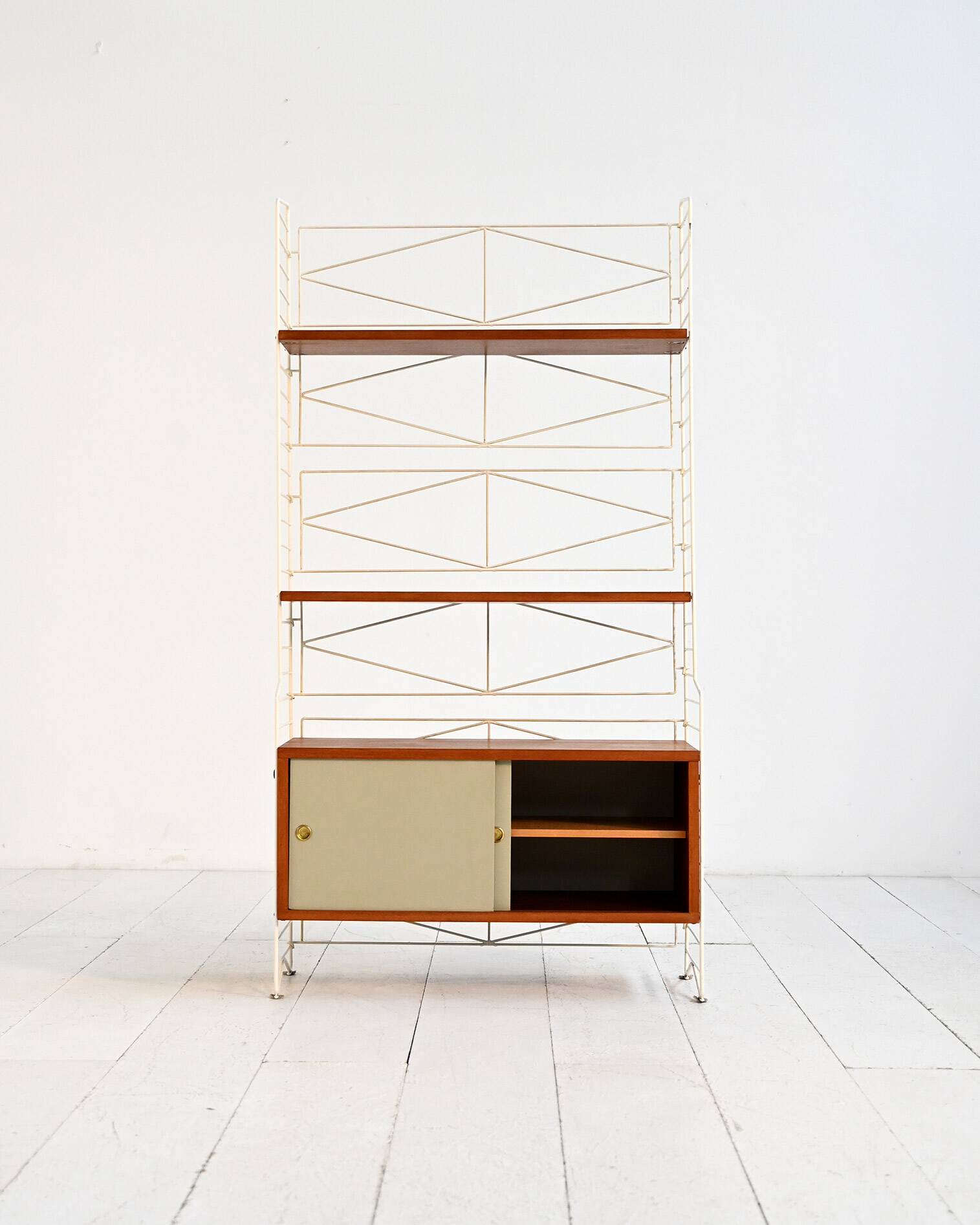Étagère modulaire autoportante dans le style de String, années 1960