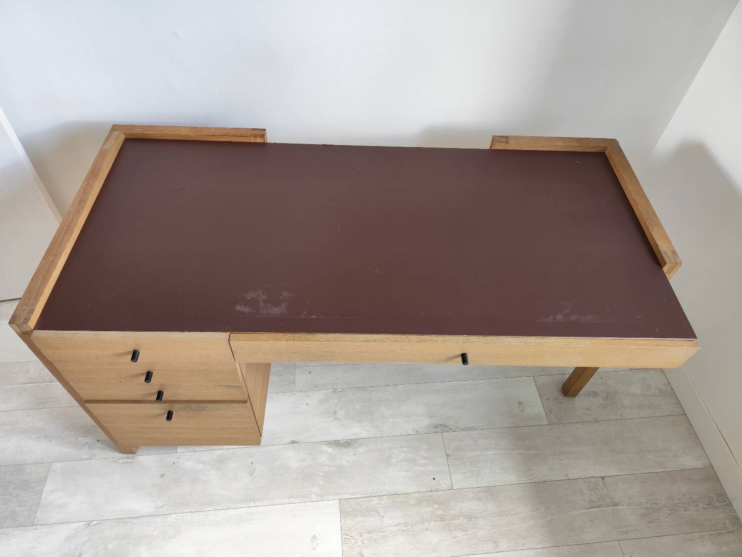 Bureau moderne habitat placage chêne