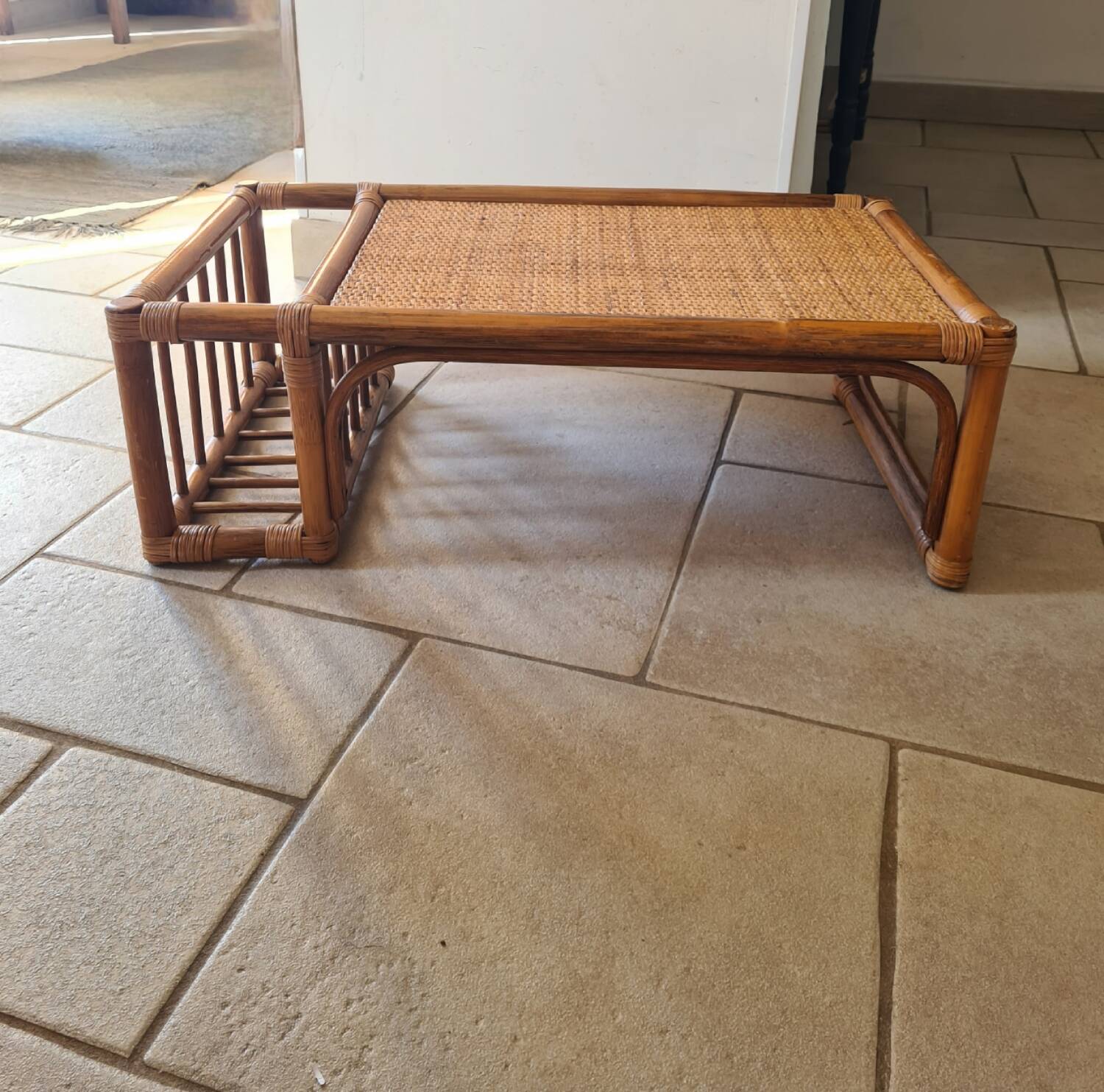 Plateau en rotin