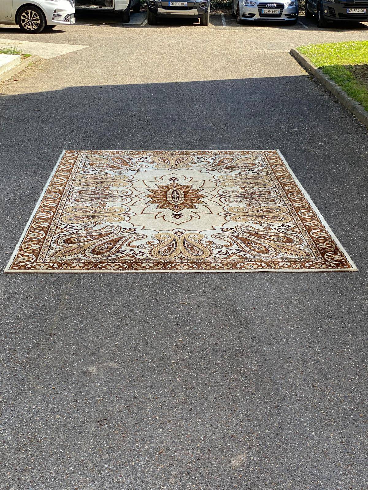 Pure combed wool Persian rug with flowers 200x300 Teppich imperial