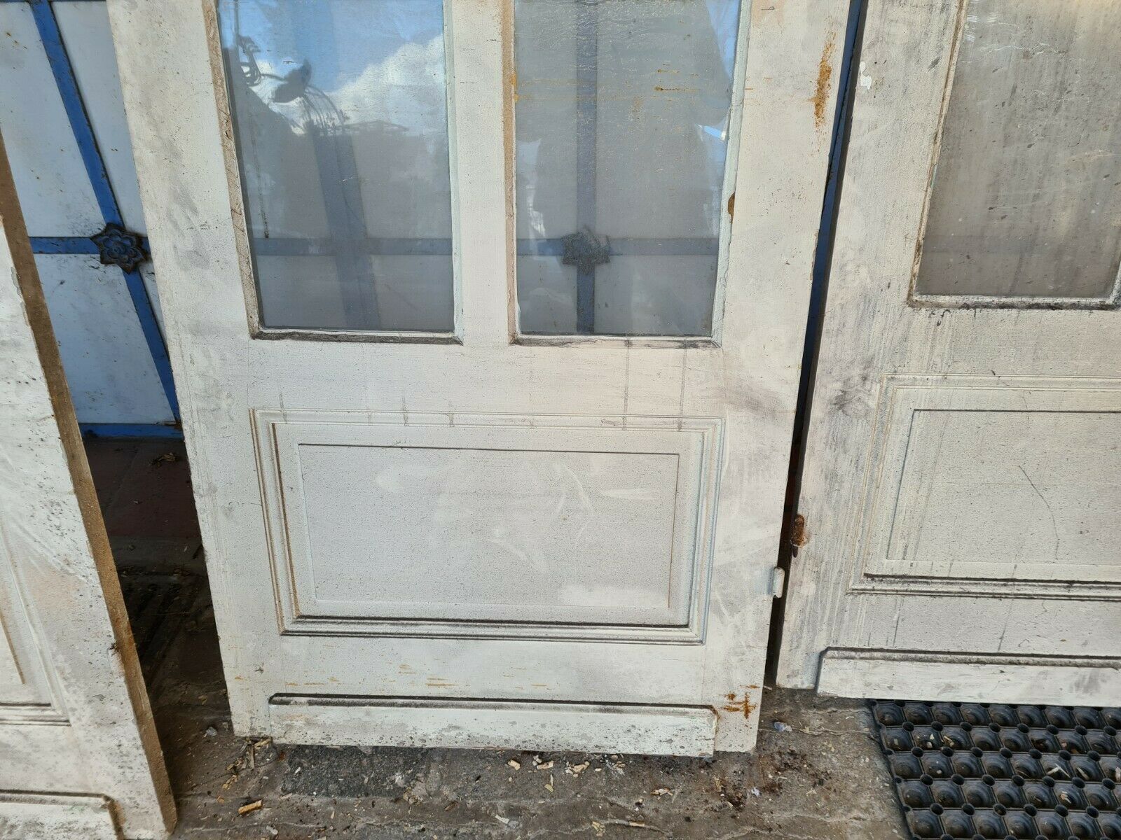 Glazed fir separation doors