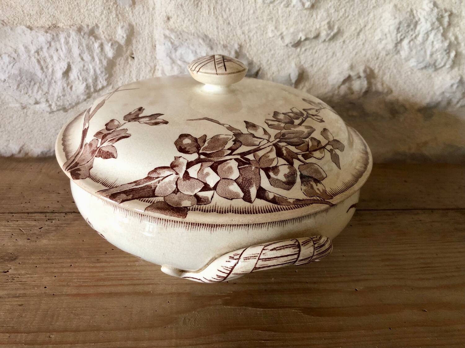 Tureen, fruit basket in ironstone by Jules Vieillard, Bordeaux