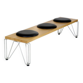 "Gate" bench by Bla Station