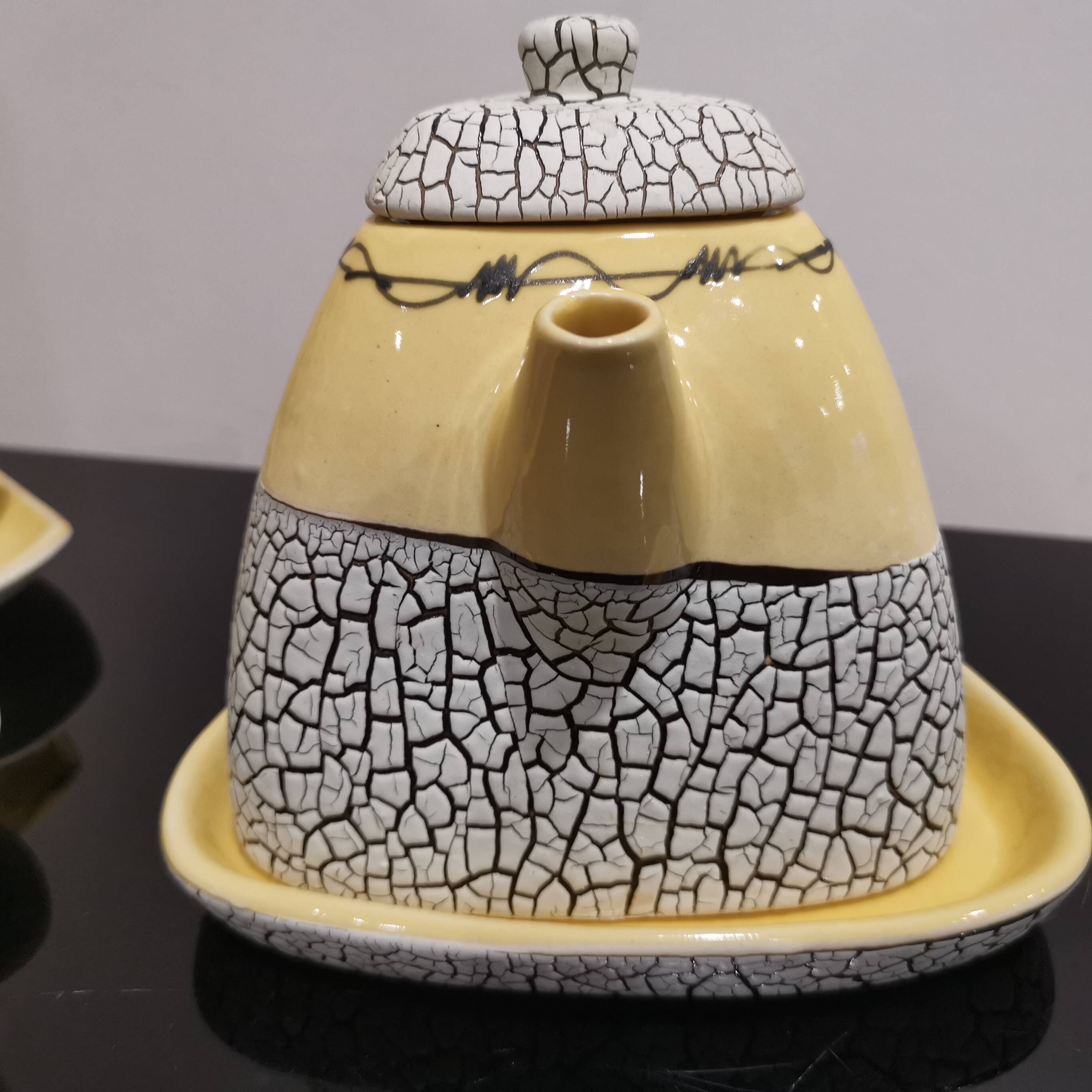 Cracked yellow Bat Trang tea set made in Vietnam