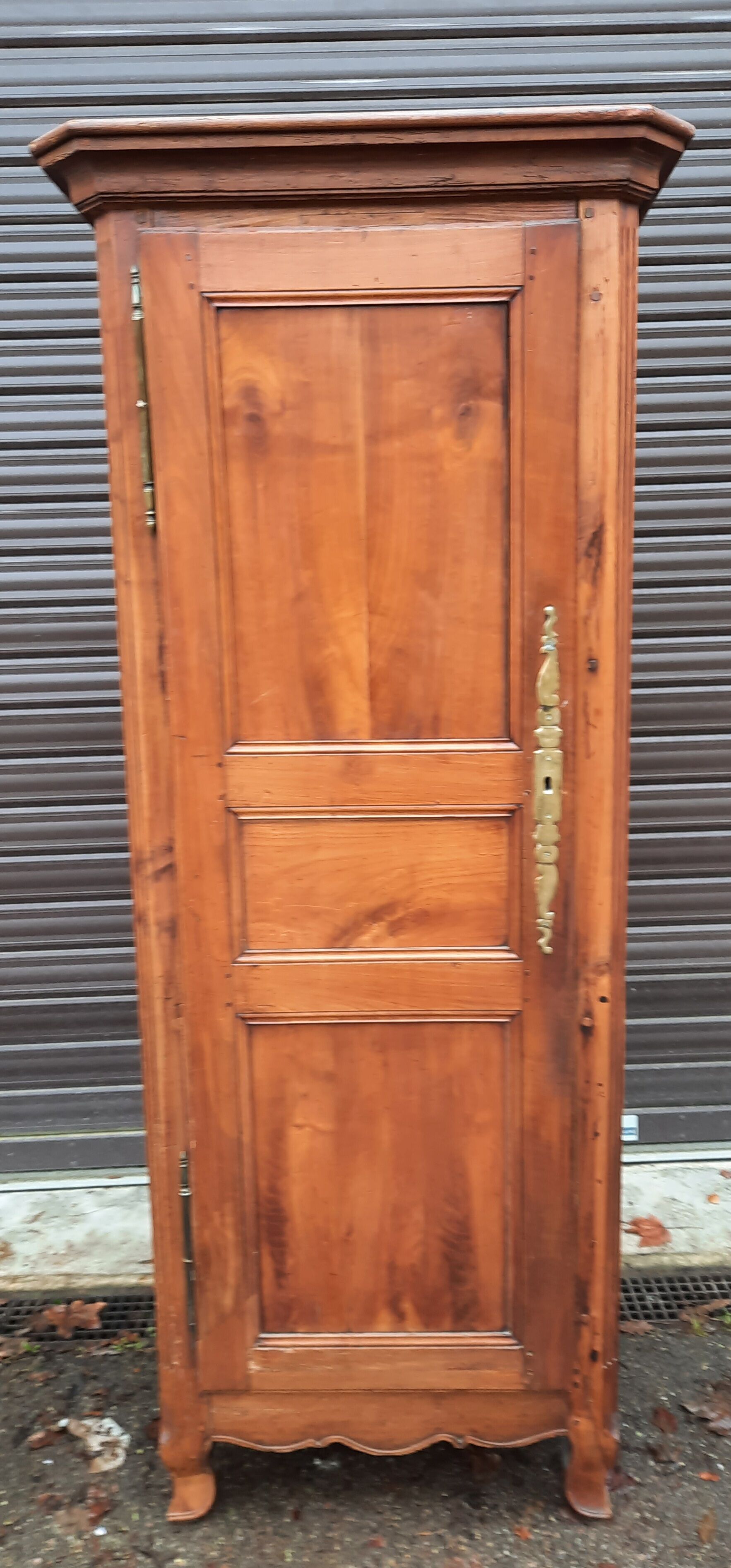 18th century single-door wardrobe