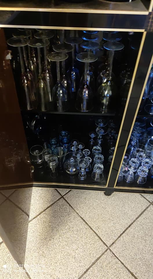 Four-door cabinet in checkerboard patterned burr walnut veneer