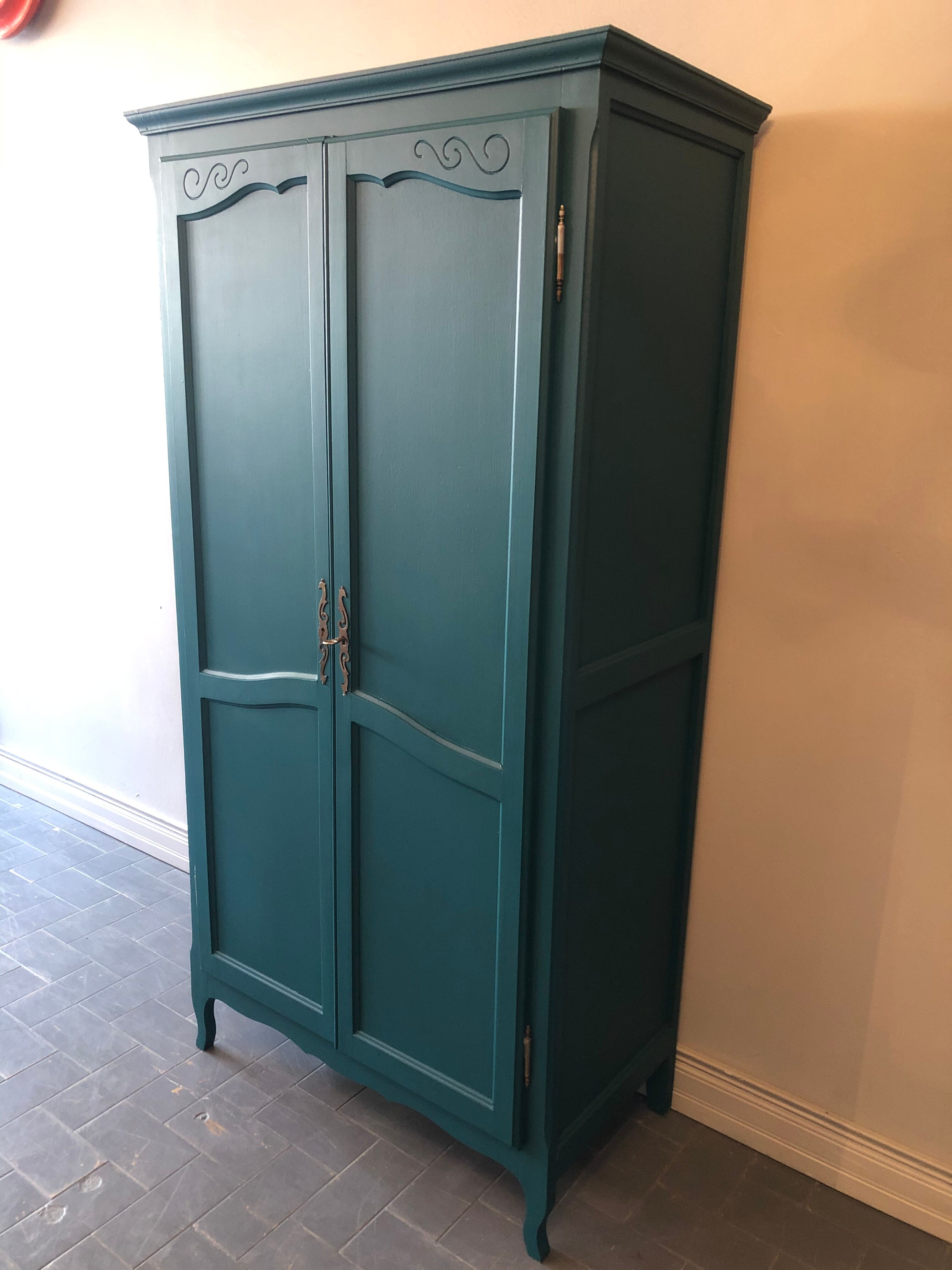 Vintage Parisian wardrobe