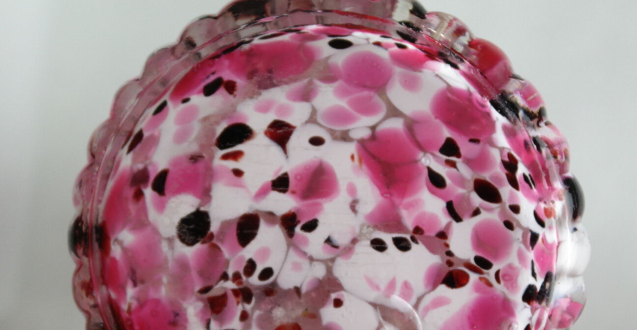 Clichy Legras glass vase, rose, early 20th century.