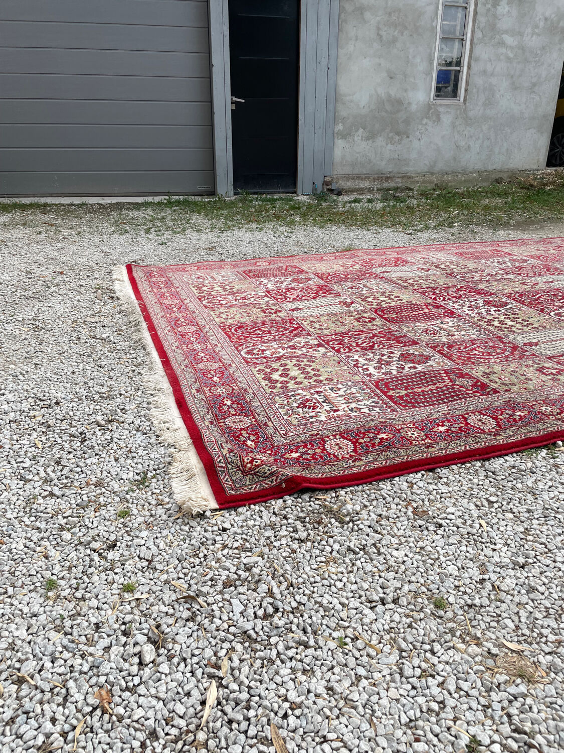 Very large Atlas rug