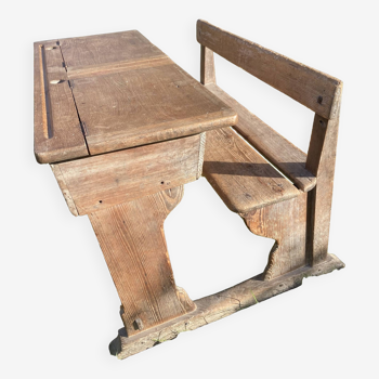 Double wooden school desk