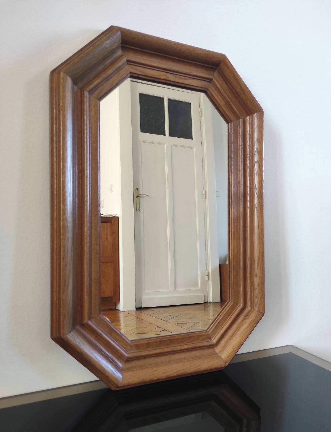 Vintage octagonal mirror in moulded oak – Belgium, circa 1970/1980