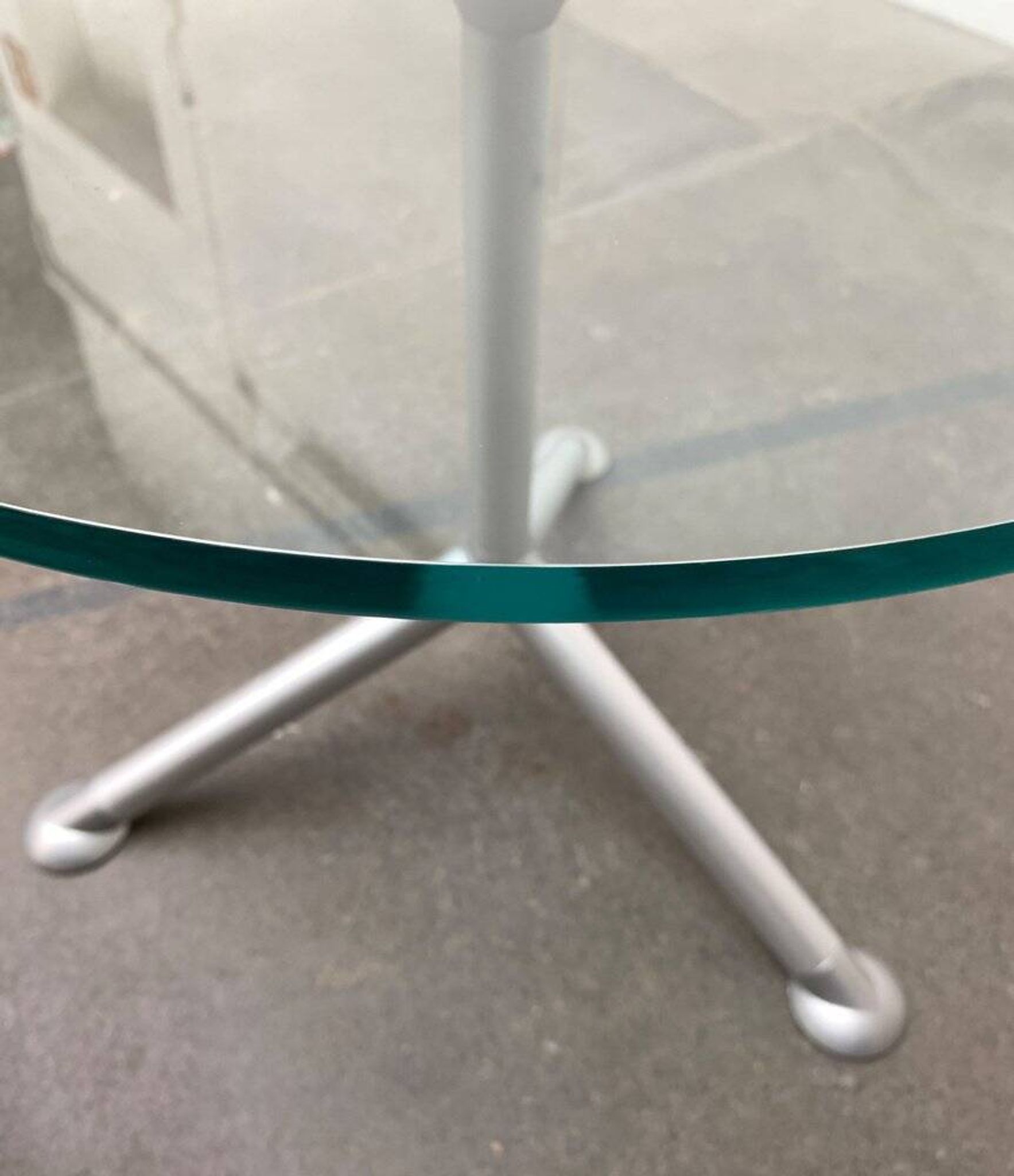 Postmodern Italian side table from the Help series in glass by Paolo Bistacchi for Albed, Milan.