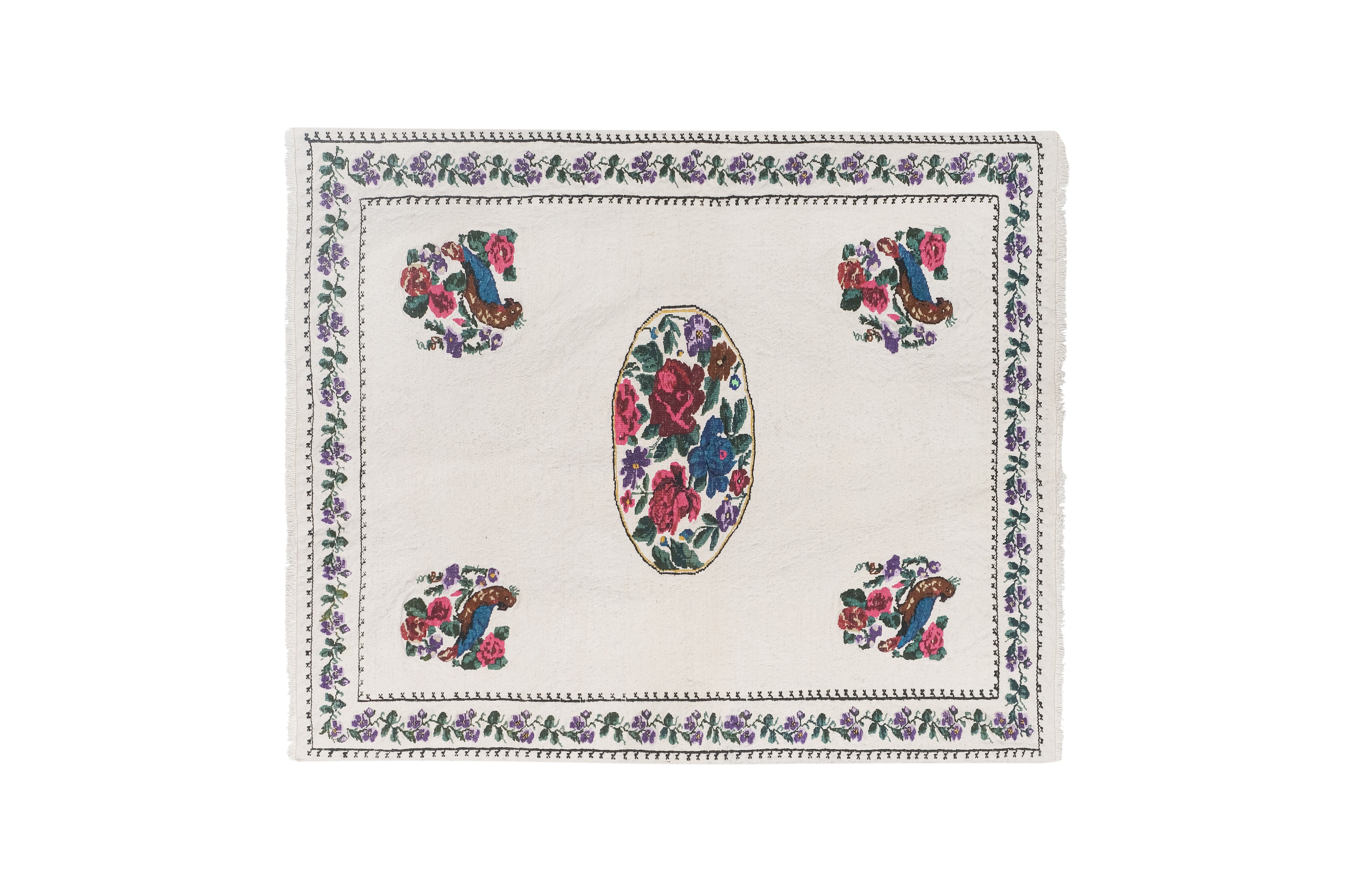 Vintage Turkish rug from Oushak, hand-woven 115x144 cm