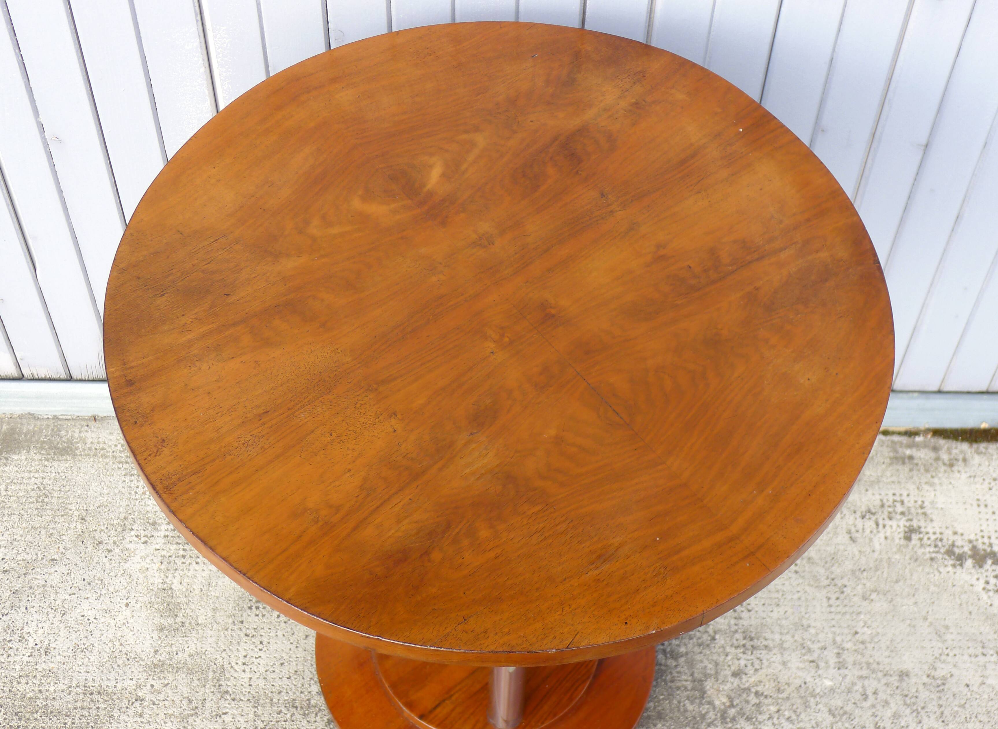 Art Deco pedestal table